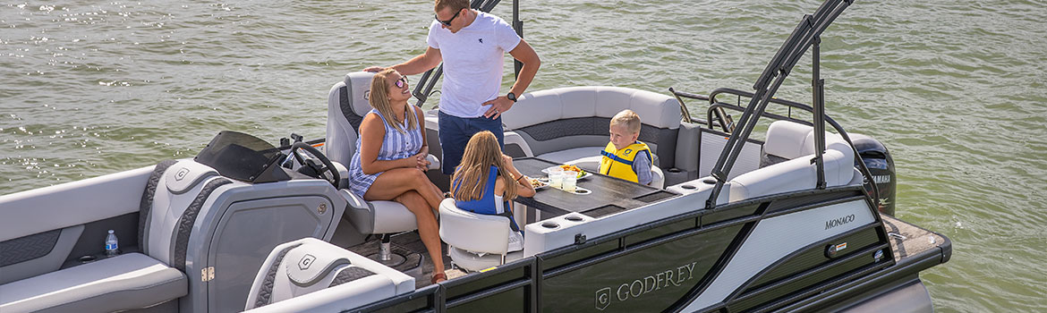 Monaco pontoon